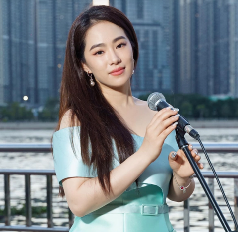 Nữ ca sĩ Việt phát hiện khối u ở não- Ảnh 1. Nữ ca sĩ Việt phát hiện khối u ở não- Ảnh 1.