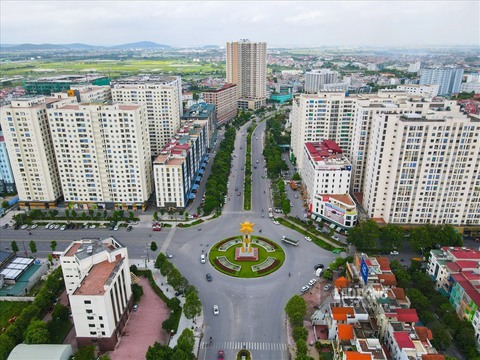 Dời 200 ngôi mộ, xây trường đại học ngang tầm khu vực- Ảnh 2. Dời 200 ngôi mộ, xây trường đại học ngang tầm khu vực- Ảnh 2.