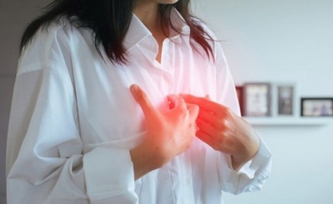 Bỗng dưng có 5 dấu hiệu "lạ" cẩn thận bạn đã mắc chứng rối loạn nhịp tim, chủ quan coi chừng suy tim, đột tử - Ảnh 2. Bỗng dưng có 5 dấu hiệu "lạ" cẩn thận bạn đã mắc chứng rối loạn nhịp tim, chủ quan coi chừng suy tim, đột tử - Ảnh 2.