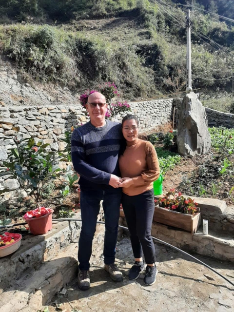 Phải lòng bà mẹ đơn thân dân tộc Tày, người đàn ông Pháp bán nhà, sang Việt Nam lên núi ở- Ảnh 8. Phải lòng bà mẹ đơn thân dân tộc Tày, người đàn ông Pháp bán nhà, sang Việt Nam lên núi ở- Ảnh 8.