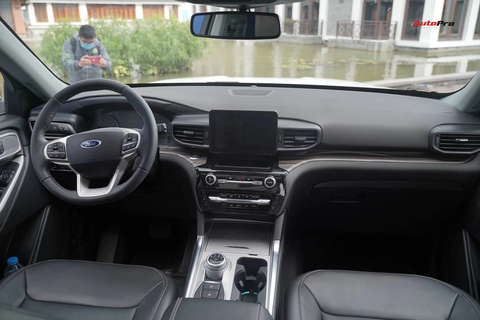 Cùng giá hơn 2 tỷ đồng, chọn Lynk & Co 09, Ford Explorer hay VW Teramont, bảng này cho thấy sự chênh lệch lớn từ công nghệ tới tiện nghi nội thất- Ảnh 14. Cùng giá hơn 2 tỷ đồng, chọn Lynk & Co 09, Ford Explorer hay VW Teramont, bảng này cho thấy sự chênh lệch lớn từ công nghệ tới tiện nghi nội thất- Ảnh 14.