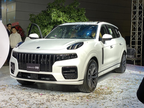 Cùng giá hơn 2 tỷ đồng, chọn Lynk & Co 09, Ford Explorer hay VW Teramont, bảng này cho thấy sự chênh lệch lớn từ công nghệ tới tiện nghi nội thất- Ảnh 7. Cùng giá hơn 2 tỷ đồng, chọn Lynk & Co 09, Ford Explorer hay VW Teramont, bảng này cho thấy sự chênh lệch lớn từ công nghệ tới tiện nghi nội thất- Ảnh 7.
