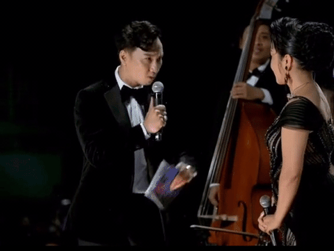 MC Thành Trung kém duyên với Mỹ Linh trên sóng trực tiếp Miss Universe Vietnam 2024- Ảnh 1. MC Thành Trung kém duyên với Mỹ Linh trên sóng trực tiếp Miss Universe Vietnam 2024- Ảnh 1.