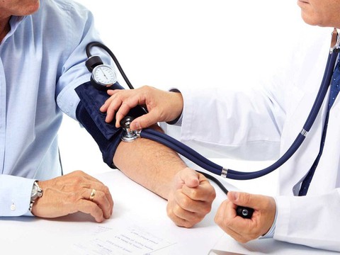 Người đàn ông 45 tuổi bất ngờ phát hiện thận suy yếu: BS nói đã bỏ qua 