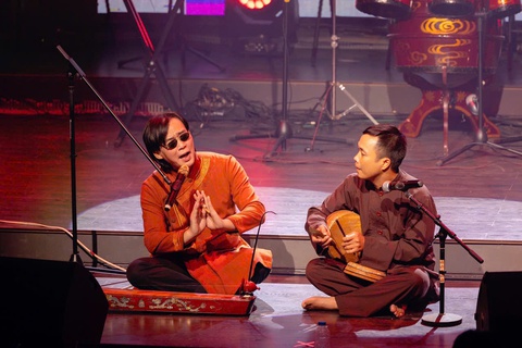 Mãn nhãn đêm nhạc "Hồn Việt"- Ảnh 2. Mãn nhãn đêm nhạc "Hồn Việt"- Ảnh 2.