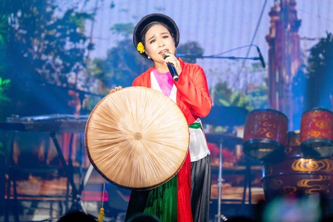 Mãn nhãn đêm nhạc "Hồn Việt"- Ảnh 6. Mãn nhãn đêm nhạc "Hồn Việt"- Ảnh 6.