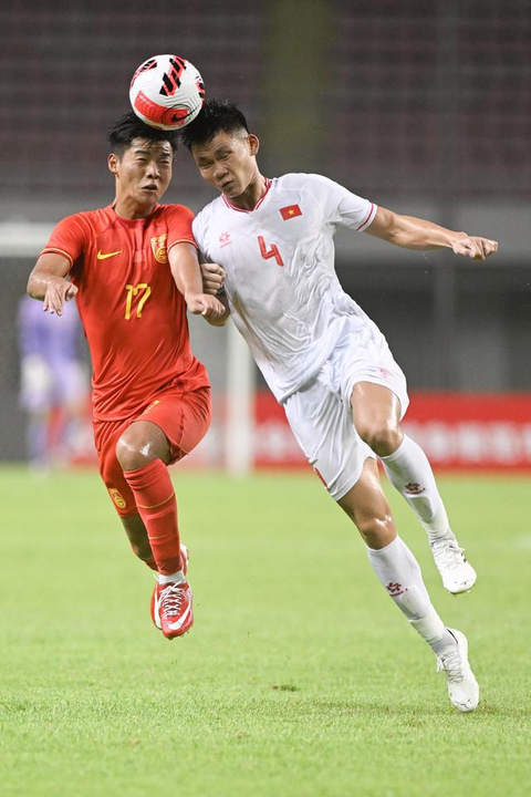 Tuyển Trung Quốc bị chê tơi tả sau trận gặp Việt Nam: "Họ thắng chỉ nhờ may mắn mà thôi" - Ảnh 2.