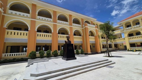 Việt Nam vừa có ngôi trường thứ hai đạt chứng nhận công trình xanh: Đầu tư 100 tỷ, nhiều vật liệu đặc biệt- Ảnh 1. Việt Nam vừa có ngôi trường thứ hai đạt chứng nhận công trình xanh: Đầu tư 100 tỷ, nhiều vật liệu đặc biệt- Ảnh 1.
