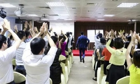Công ty đa cấp vợ chồng Đoàn Di Băng từng tham gia phải chấm dứt hoạt động - Ảnh 1. Công ty đa cấp vợ chồng Đoàn Di Băng từng tham gia phải chấm dứt hoạt động - Ảnh 1.