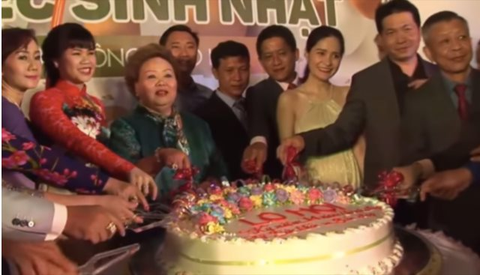 Công ty đa cấp vợ chồng Đoàn Di Băng từng tham gia phải chấm dứt hoạt động - Ảnh 3. Công ty đa cấp vợ chồng Đoàn Di Băng từng tham gia phải chấm dứt hoạt động - Ảnh 3.