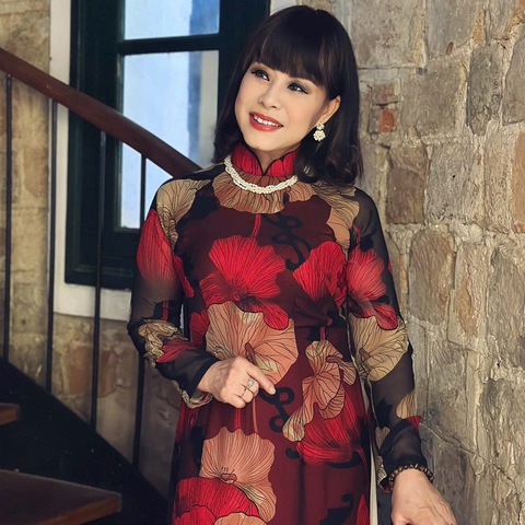 Danh ca Giao Linh, Thanh Thanh Hiền biểu diễn tại Lễ hội La Khê – Bia Bà 2025- Ảnh 4. Danh ca Giao Linh, Thanh Thanh Hiền biểu diễn tại Lễ hội La Khê – Bia Bà 2025- Ảnh 4.