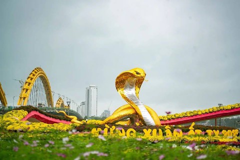 Cuộc đua linh vật rắn 2025: Kim xà quyền uy, "bé Na tẻn tẻn" chiếm sóng mạng xã hội - Ảnh 9. Cuộc đua linh vật rắn 2025: Kim xà quyền uy, "bé Na tẻn tẻn" chiếm sóng mạng xã hội - Ảnh 9.