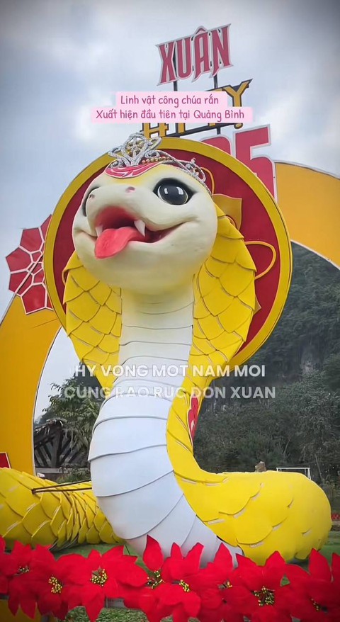 Cuộc đua linh vật rắn 2025: Kim xà quyền uy, "bé Na tẻn tẻn" chiếm sóng mạng xã hội - Ảnh 39. Cuộc đua linh vật rắn 2025: Kim xà quyền uy, "bé Na tẻn tẻn" chiếm sóng mạng xã hội - Ảnh 39.