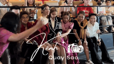 Cặp sao Việt bị "bắt quả tang" phim giả tình thật không thể cãi nổi, nhà gái vô tư ngồi lên đùi nhà trai mới sốc - Ảnh 1. Cặp sao Việt bị "bắt quả tang" phim giả tình thật không thể cãi nổi, nhà gái vô tư ngồi lên đùi nhà trai mới sốc - Ảnh 1.