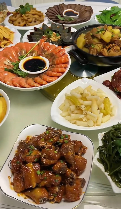 Tết năm nay tôi nhất quyết sẽ không tiêu 5 khoản tiền lãng phí này nữa!- Ảnh 4. Tết năm nay tôi nhất quyết sẽ không tiêu 5 khoản tiền lãng phí này nữa!- Ảnh 4.