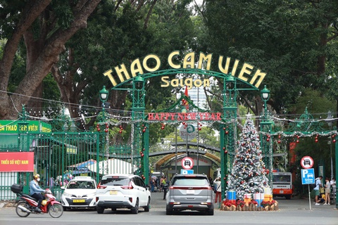 Thực hư chuyện mèo hoang làm thức ăn cho cá sấu tại Thảo Cầm Viên Sài Gòn- Ảnh 3. Thực hư chuyện mèo hoang làm thức ăn cho cá sấu tại Thảo Cầm Viên Sài Gòn- Ảnh 3.