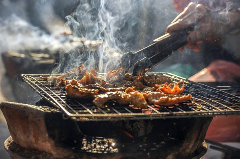 Không phải chiên rán, đây mới là kiểu chế biến thịt tệ nhất: Bác sĩ cảnh báo tăng nguy cơ mắc ung thư- Ảnh 2.