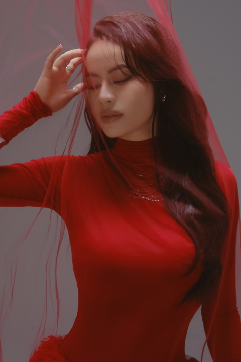 Á quân X-Factor Huyền Anh Yoko tái xuất với "InLove"- Ảnh 4. Á quân X-Factor Huyền Anh Yoko tái xuất với "InLove"- Ảnh 4.