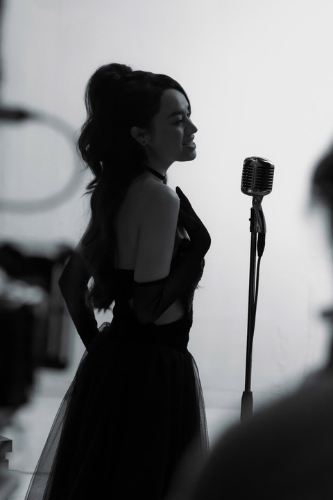 Á quân X-Factor Huyền Anh Yoko tái xuất với "InLove"- Ảnh 9. Á quân X-Factor Huyền Anh Yoko tái xuất với "InLove"- Ảnh 9.