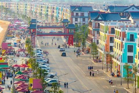 Một huyện thu ngân sách 30.000 tỷ đồng lớn bằng nhiều tỉnh cộng lại được Tổng Bí thư lấy ví dụ làm động lực tăng trưởng: Doanh nghiệp nào đã nộp đột biến? - Ảnh 5. Một huyện thu ngân sách 30.000 tỷ đồng lớn bằng nhiều tỉnh cộng lại được Tổng Bí thư lấy ví dụ làm động lực tăng trưởng: Doanh nghiệp nào đã nộp đột biến? - Ảnh 5.