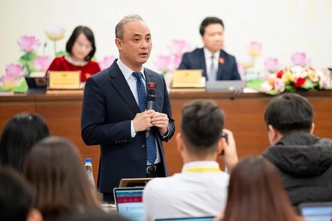 Vì sao không đưa tên hai tập đoàn được Thủ tướng giao làm dự án "quốc gia đại sự" vào Nghị quyết? - Ảnh 3. Vì sao không đưa tên hai tập đoàn được Thủ tướng giao làm dự án "quốc gia đại sự" vào Nghị quyết? - Ảnh 3.