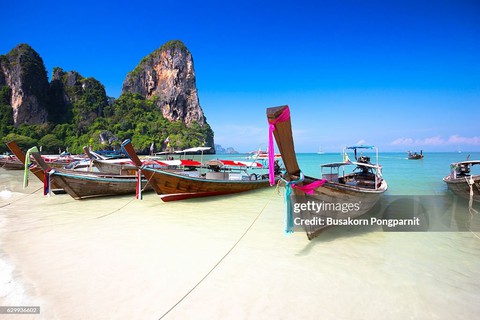 Bãi biển đẹp nhất thế giới: Khám phá top 10 điểm đến tuyệt vời - Ảnh 3. Bãi biển đẹp nhất thế giới: Khám phá top 10 điểm đến tuyệt vời - Ảnh 3.