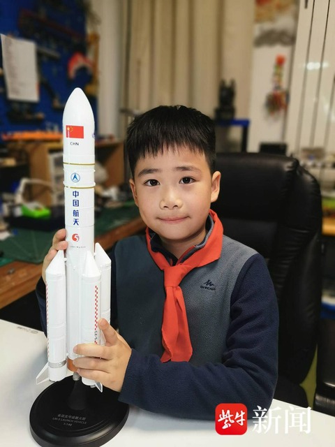Thần đồng Trung Quốc: Cậu bé 6 tuổi trở thành ‘giảng viên nhí’, 11 tuổi viết code chế tạo tên lửa, cấp độ 4 lập trình C++, cấp độ 2 lập trình Python- Ảnh 5. Thần đồng Trung Quốc: Cậu bé 6 tuổi trở thành ‘giảng viên nhí’, 11 tuổi viết code chế tạo tên lửa, cấp độ 4 lập trình C++, cấp độ 2 lập trình Python- Ảnh 5.