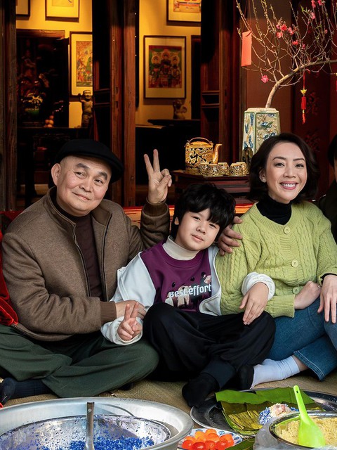 Danh hài Xuân Hinh phá lệ, lần đầu làm việc này ở tuổi U70: "Vất vả nhưng mà thích lắm"- Ảnh 2. Danh hài Xuân Hinh phá lệ, lần đầu làm việc này ở tuổi U70: "Vất vả nhưng mà thích lắm"- Ảnh 2.