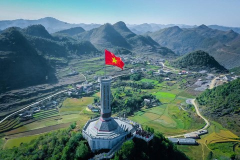 Đi Hà Giang mùa này có gì mà ca sĩ Tóc Tiên phải thốt lên: "Việt Nam mình đẹp oách!" - Ảnh 3. Đi Hà Giang mùa này có gì mà ca sĩ Tóc Tiên phải thốt lên: "Việt Nam mình đẹp oách!" - Ảnh 3.