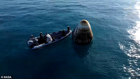 2 phi hành gia NASA vừa trở về phải nằm cáng rời khỏi tàu vũ trụ, tình hình sức khỏe như thế nào?- Ảnh 5.