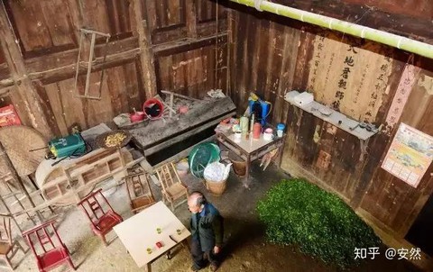 Ngôi nhà cổ kim tơ nam mộc qúy giá khó phá dỡ - Ảnh 3. Ngôi nhà cổ kim tơ nam mộc qúy giá khó phá dỡ - Ảnh 3.