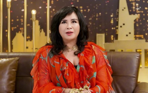 NSND Thanh Lam: "Mẹ ơi mẹ, mẹ cắt thế thì tan nát hết rồi mẹ ơi!"- Ảnh 1. NSND Thanh Lam: "Mẹ ơi mẹ, mẹ cắt thế thì tan nát hết rồi mẹ ơi!"- Ảnh 1.