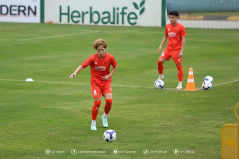Đội hình U22 Việt Nam vs U22 Trung Quốc: “Mũi đinh ba” từng được HLV Troussier lựa chọn sẽ tỏa sáng? - Ảnh 2. Đội hình U22 Việt Nam vs U22 Trung Quốc: “Mũi đinh ba” từng được HLV Troussier lựa chọn sẽ tỏa sáng? - Ảnh 2.