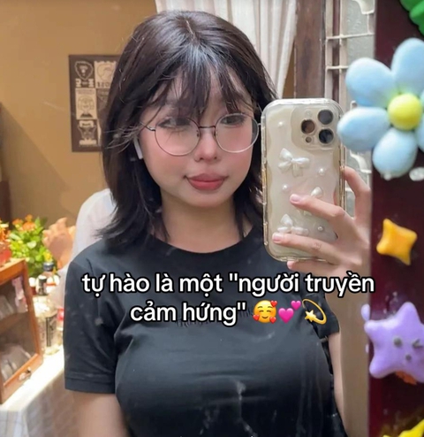 Nữ sinh quê Vĩnh Phúc đạt học bổng của 16 trường Đại học qua đời ở tuổi 20- Ảnh 2. Nữ sinh quê Vĩnh Phúc đạt học bổng của 16 trường Đại học qua đời ở tuổi 20- Ảnh 2.