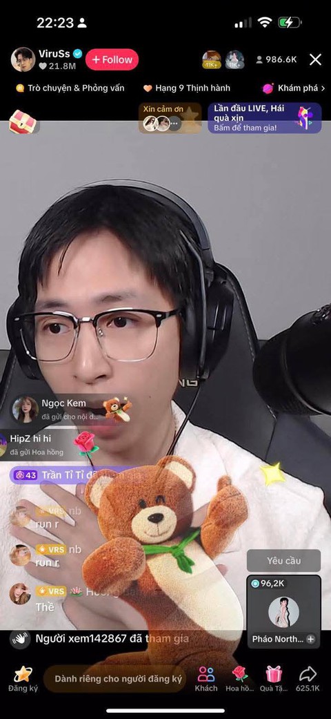 Livestream triệu người xem: Streamer có thể kiếm được bao nhiêu tiền chỉ trong vài giờ trên TikTok?- Ảnh 1. Livestream triệu người xem: Streamer có thể kiếm được bao nhiêu tiền chỉ trong vài giờ trên TikTok?- Ảnh 1.