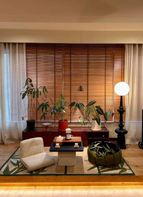 Việc đặt ghế sofa trong phòng khách đã lỗi thời rồi! Những thiết kế mới này hiện đang rất được ưa chuộng, tiết kiệm chi phí, đẹp và thiết thực- Ảnh 5. Việc đặt ghế sofa trong phòng khách đã lỗi thời rồi! Những thiết kế mới này hiện đang rất được ưa chuộng, tiết kiệm chi phí, đẹp và thiết thực- Ảnh 5.