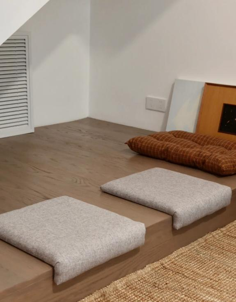 Việc đặt ghế sofa trong phòng khách đã lỗi thời rồi! Những thiết kế mới này hiện đang rất được ưa chuộng, tiết kiệm chi phí, đẹp và thiết thực- Ảnh 4. Việc đặt ghế sofa trong phòng khách đã lỗi thời rồi! Những thiết kế mới này hiện đang rất được ưa chuộng, tiết kiệm chi phí, đẹp và thiết thực- Ảnh 4.
