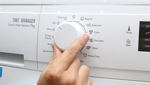 Rắc 1 nắm muối trắng vào máy giặt, tưởng nghịch dại ai ngờ hiệu quả hơn cả "vàng mười"- Ảnh 4. Rắc 1 nắm muối trắng vào máy giặt, tưởng nghịch dại ai ngờ hiệu quả hơn cả "vàng mười"- Ảnh 4.