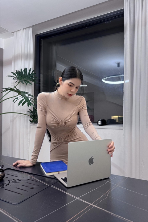 Xôn xao bảng giá booking 350 triệu đồng cho 3 giờ livestream của Hằng Du Mục ở thời đỉnh cao- Ảnh 5. Xôn xao bảng giá booking 350 triệu đồng cho 3 giờ livestream của Hằng Du Mục ở thời đỉnh cao- Ảnh 5.