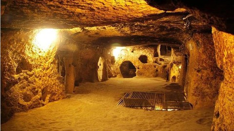Công trình quân sự độc đáo bậc nhất thế giới: Được bình chọn là một trong 7 điểm đến kỳ lạ nhất tại Đông Nam Á - Ảnh 2.