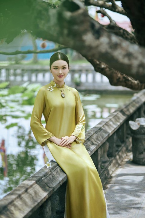 Danh tính cô gái Việt tặng hoa Chủ tịch Tập Cận Bình, trả lời phỏng vấn bằng tiếng Trung siêu thần thái - Ảnh 5.