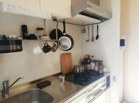 "Bốn thứ để gần bếp, gia đình sớm muộn gặp họa": Hầu hết là vật dụng nhà nào cũng có ít nhất một loại - Ảnh 3. "Bốn thứ để gần bếp, gia đình sớm muộn gặp họa": Hầu hết là vật dụng nhà nào cũng có ít nhất một loại - Ảnh 3.