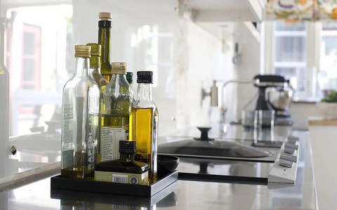 "Bốn thứ để gần bếp, gia đình sớm muộn gặp họa": Hầu hết là vật dụng nhà nào cũng có ít nhất một loại - Ảnh 5. "Bốn thứ để gần bếp, gia đình sớm muộn gặp họa": Hầu hết là vật dụng nhà nào cũng có ít nhất một loại - Ảnh 5.