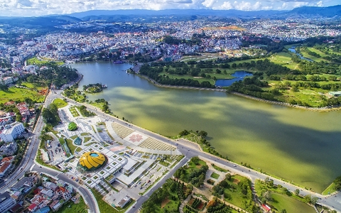 Cơ bản thực hiện chủ trương bố trí bí thư cấp uỷ cấp tỉnh không là người địa phương - Ảnh 4.