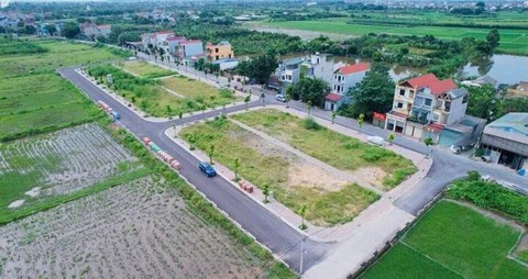 Đấu giá đất Chương Mỹ vượt 115 triệu đồng / m² , môi giới chênh lệch 50 triệu đồng / lô - Ảnh 1. Đấu giá đất Chương Mỹ vượt 115 triệu đồng / m² , môi giới chênh lệch 50 triệu đồng / lô - Ảnh 1.