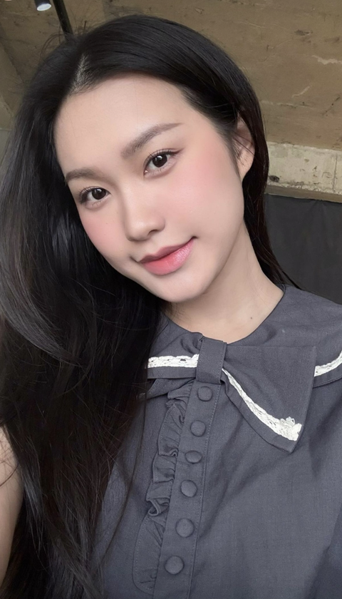 Doãn Hải My vô tình lọt ống kính cam thường khi đi sinh nhật Văn Hậu, nhan sắc liệu có khác xa ảnh tự đăng?- Ảnh 2. Doãn Hải My vô tình lọt ống kính cam thường khi đi sinh nhật Văn Hậu, nhan sắc liệu có khác xa ảnh tự đăng?- Ảnh 2.