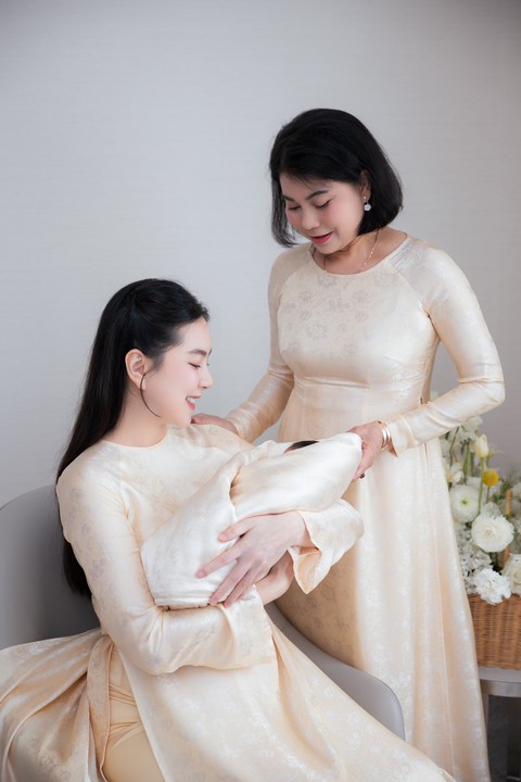 "MC xinh nhất VTV" hạ sinh con đầu lòng ở tuổi 35 cho chồng là thiếu gia Bắc Giang - Ảnh 1. "MC xinh nhất VTV" hạ sinh con đầu lòng ở tuổi 35 cho chồng là thiếu gia Bắc Giang - Ảnh 1.