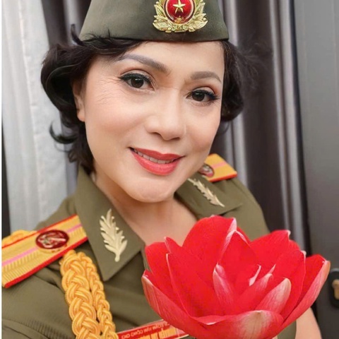 Nữ NSND 39 tuổi nghỉ hưu, lao đao vì gánh nợ hộ bạn, U70 làm quản lý thẩm mỹ viện ở Úc - Ảnh 5. Nữ NSND 39 tuổi nghỉ hưu, lao đao vì gánh nợ hộ bạn, U70 làm quản lý thẩm mỹ viện ở Úc - Ảnh 5.