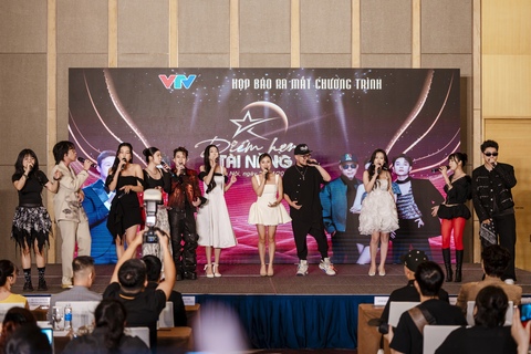 Hồ Ngọc Hà trở lại sóng VTV: "Tôi thấy việc nhẹ lương cao, lại được xuất hiện xinh đẹp thì nhận lời"- Ảnh 5. Hồ Ngọc Hà trở lại sóng VTV: "Tôi thấy việc nhẹ lương cao, lại được xuất hiện xinh đẹp thì nhận lời"- Ảnh 5.