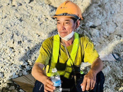 Sắp thông hầm xuyên núi dài nhất cao tốc Bắc - Nam - Ảnh 23.